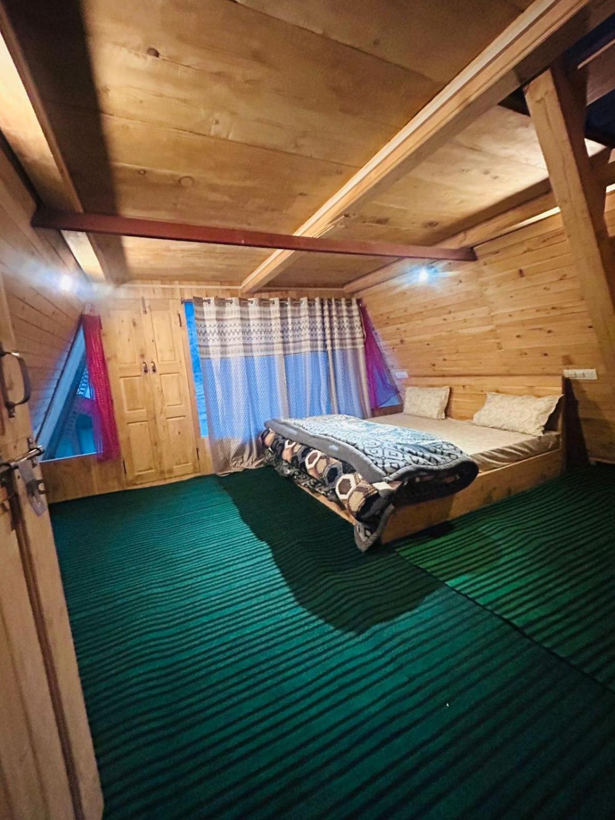 Apartamento Tree Hub Jibhi Exterior foto